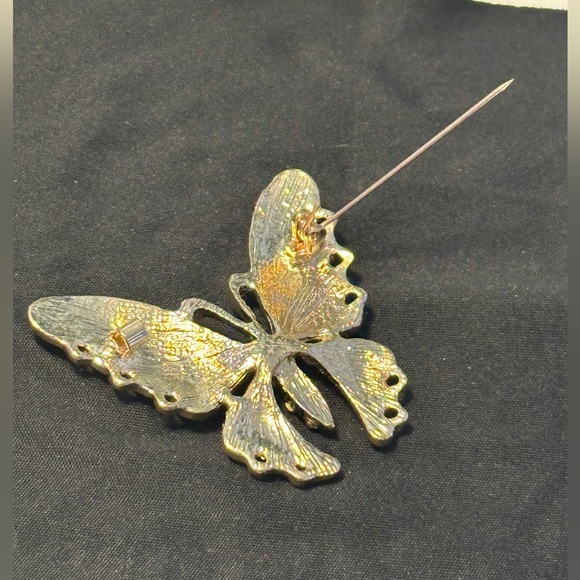 Butterfly Rhinestones Pin - Picture 3 of 4